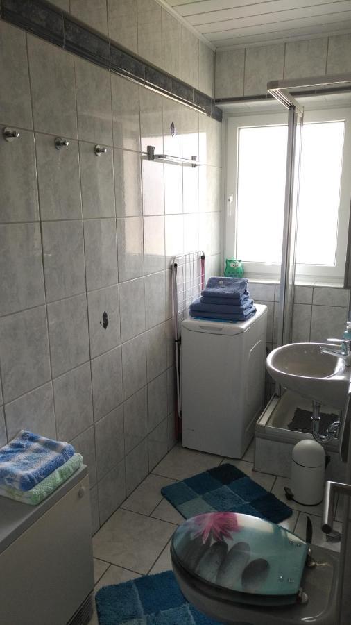 Haus Tertius - Strand- Und Hafennahe Ruhige Ferienwohnung บือซุม ภายนอก รูปภาพ