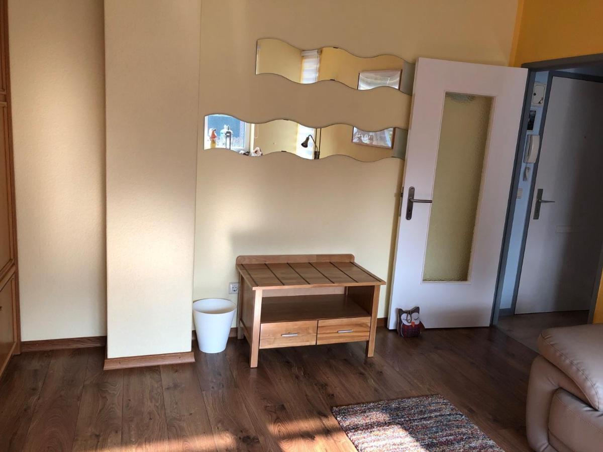 Haus Tertius - Strand- Und Hafennahe Ruhige Ferienwohnung บือซุม ภายนอก รูปภาพ